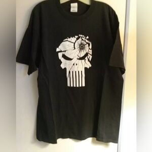 Mens Marvel Punisher T-shirt Lot black white 100%cotton shattered skull